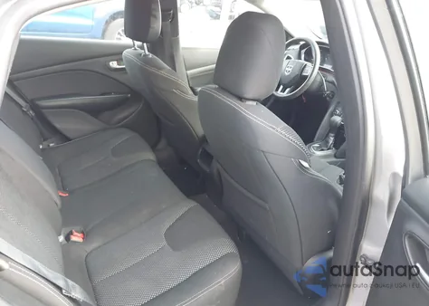 2016 Dodge Dart Sxt z USA, uszkodzony, nr VIN 1C3CDFBA7GD605005